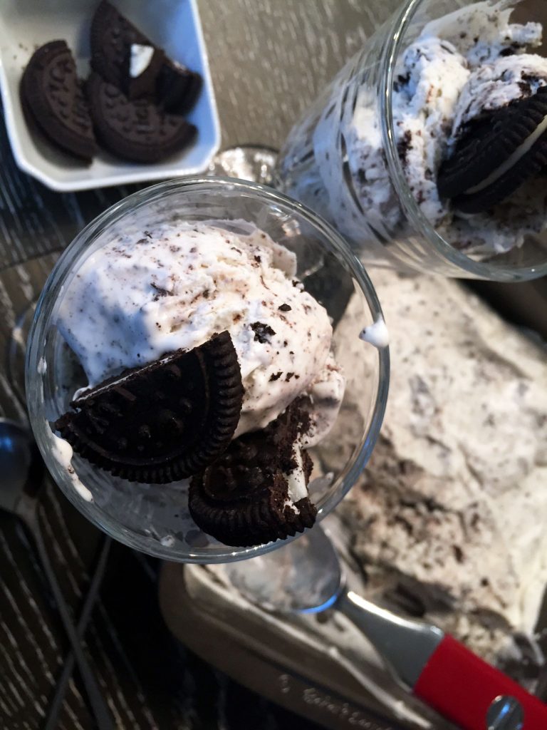 No Churn Cookies & Cream