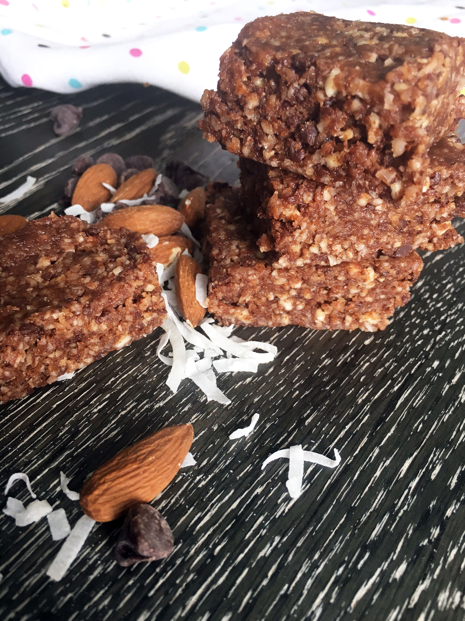 Chocolate Almond Butter Bars (Video) Food Mamma