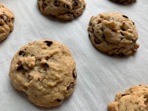 Chocolate Chip and Pecan Cookies - Food Mamma