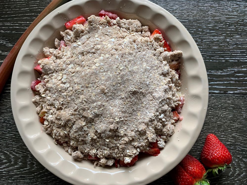 Strawberry Rhubarb Crumble