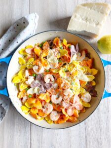 Boursin Pasta with Shrimp and Peas - Food Mamma